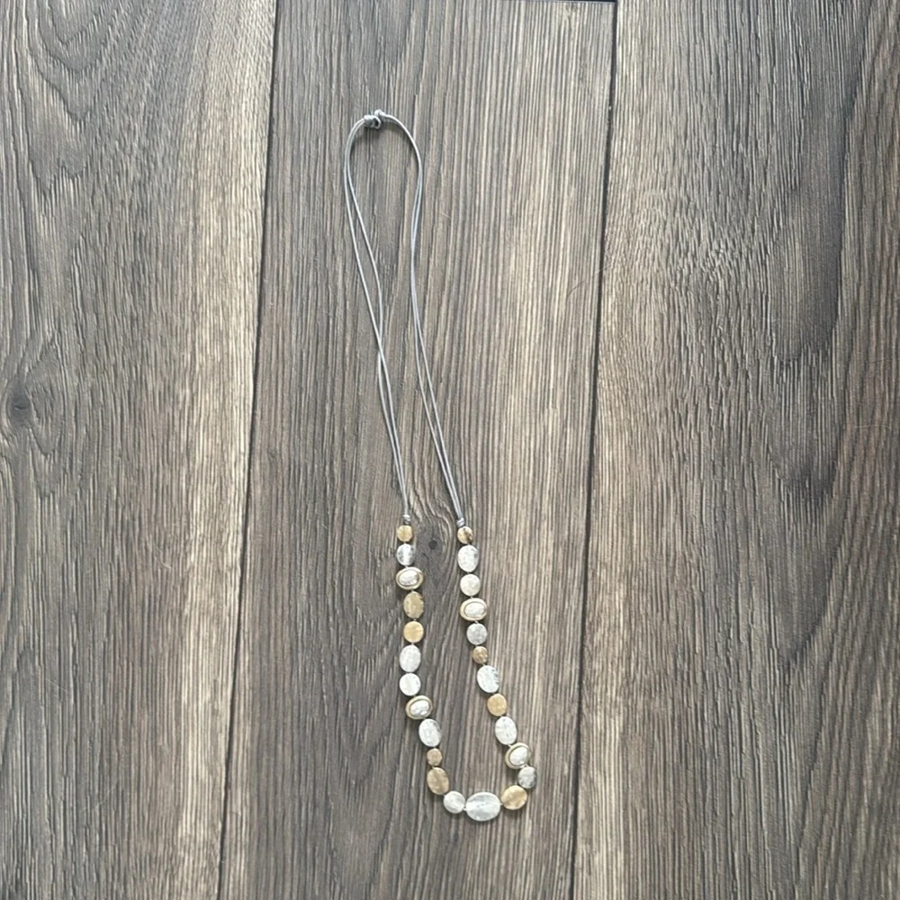 Elegant mixed metal Gold and Silver adjustable Necklace